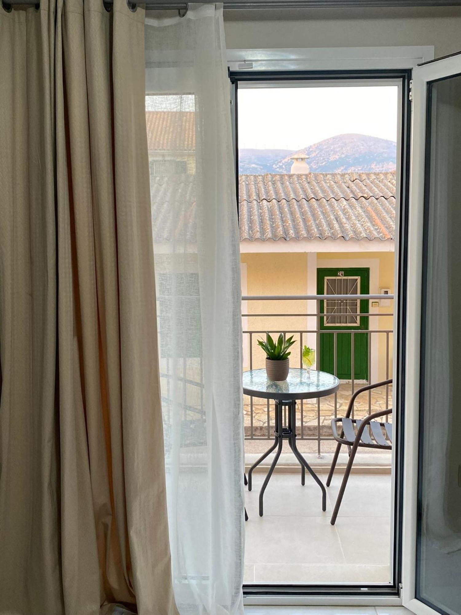 Arian Apartments Argosztóli Kültér fotó